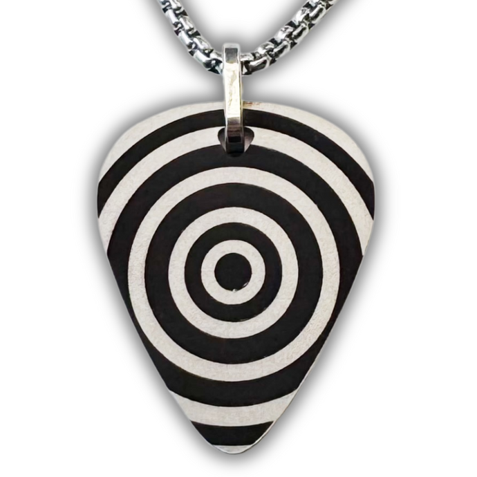 Collar con púa Hipnosis grabado texto gratis (Circulo)
